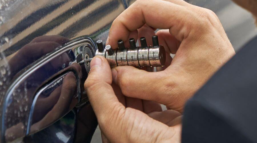 Expert Emergency Roof Repairs services in Concord, PA